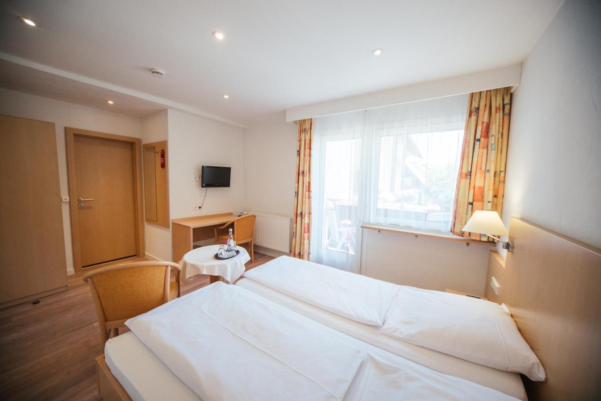 Hotel Waldeck Mit Restaurant "Florian'S" Feldberg  Phòng bức ảnh